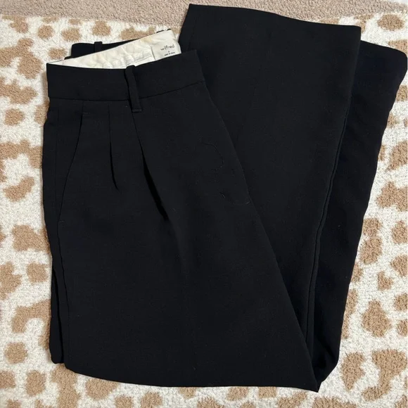 Aritzia The Effortless Pant Cropped - Crepette Black - Picture 3 of 5